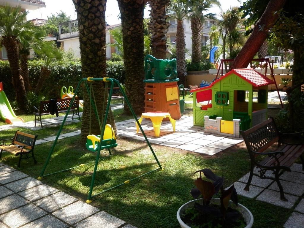 Hotel Marconi San Benedetto del Tronto Buitenkant foto